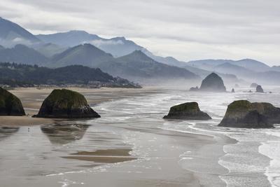 USA, Oregon, Cannon Beach. Fog Rises over Coastline at Low Tide - Photographic Print, 12x8